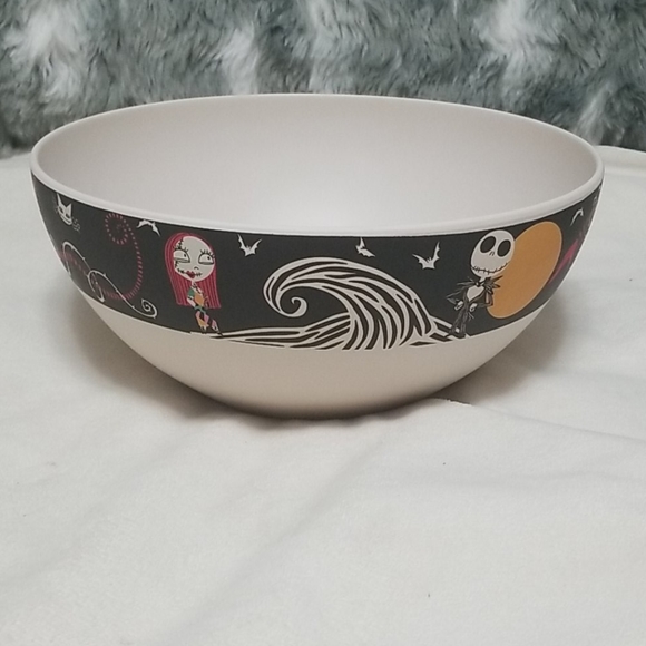 BNWT Nightmare Before Christmas Bowl - Picture 1 of 2